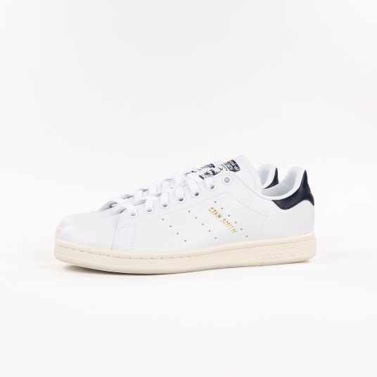 STAN SMITH