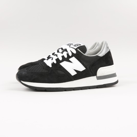 M 990 V1