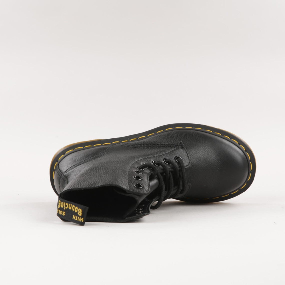 Martens store pascal black