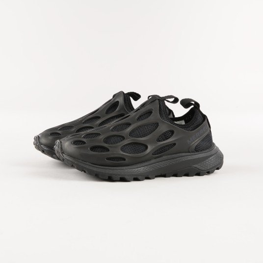 HYDRO RUNNER TRIPLE BLACK