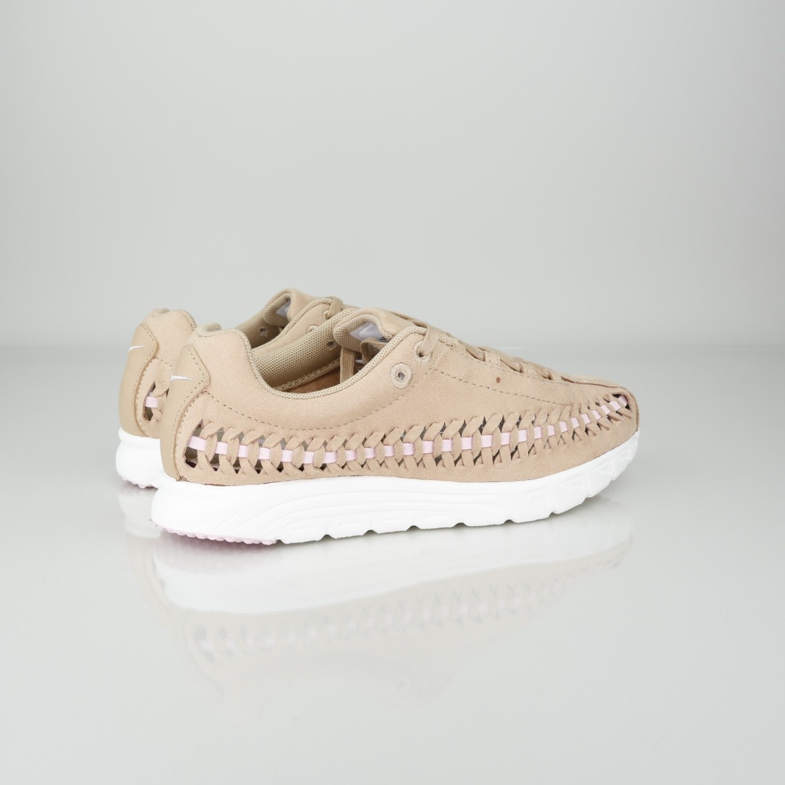 WMNS MAYFLY WOVEN