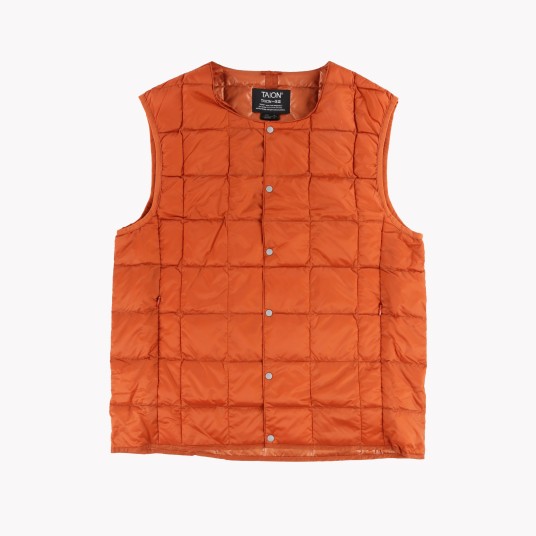 CREW NECK BUTTON DOWN VEST