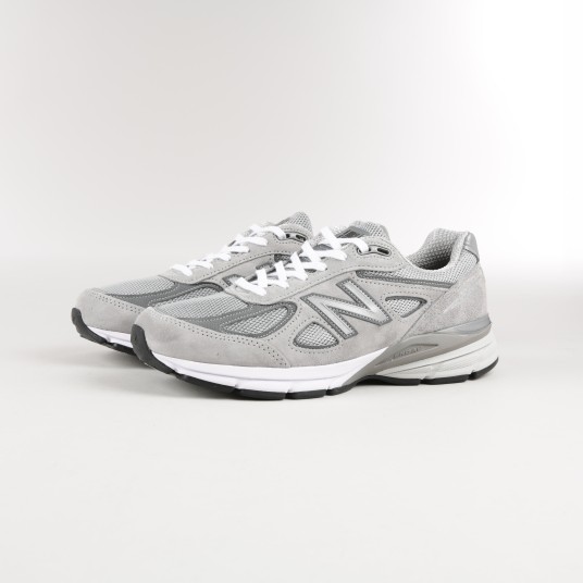 M 990 V4