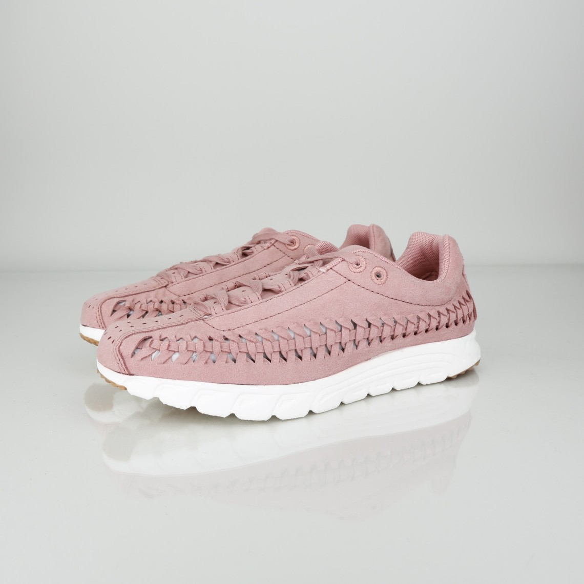 WMNS MAYFLY WOVEN