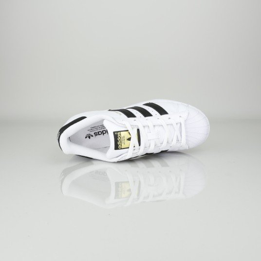 SUPERSTAR