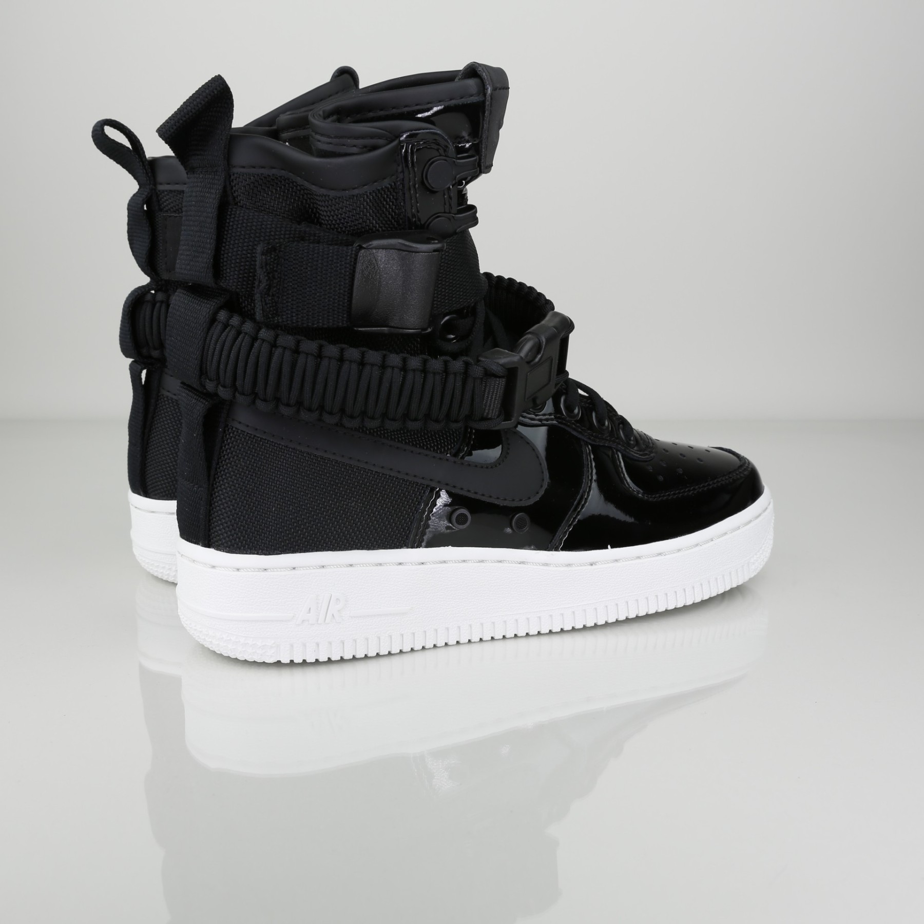 W SF AF1 SE PRM