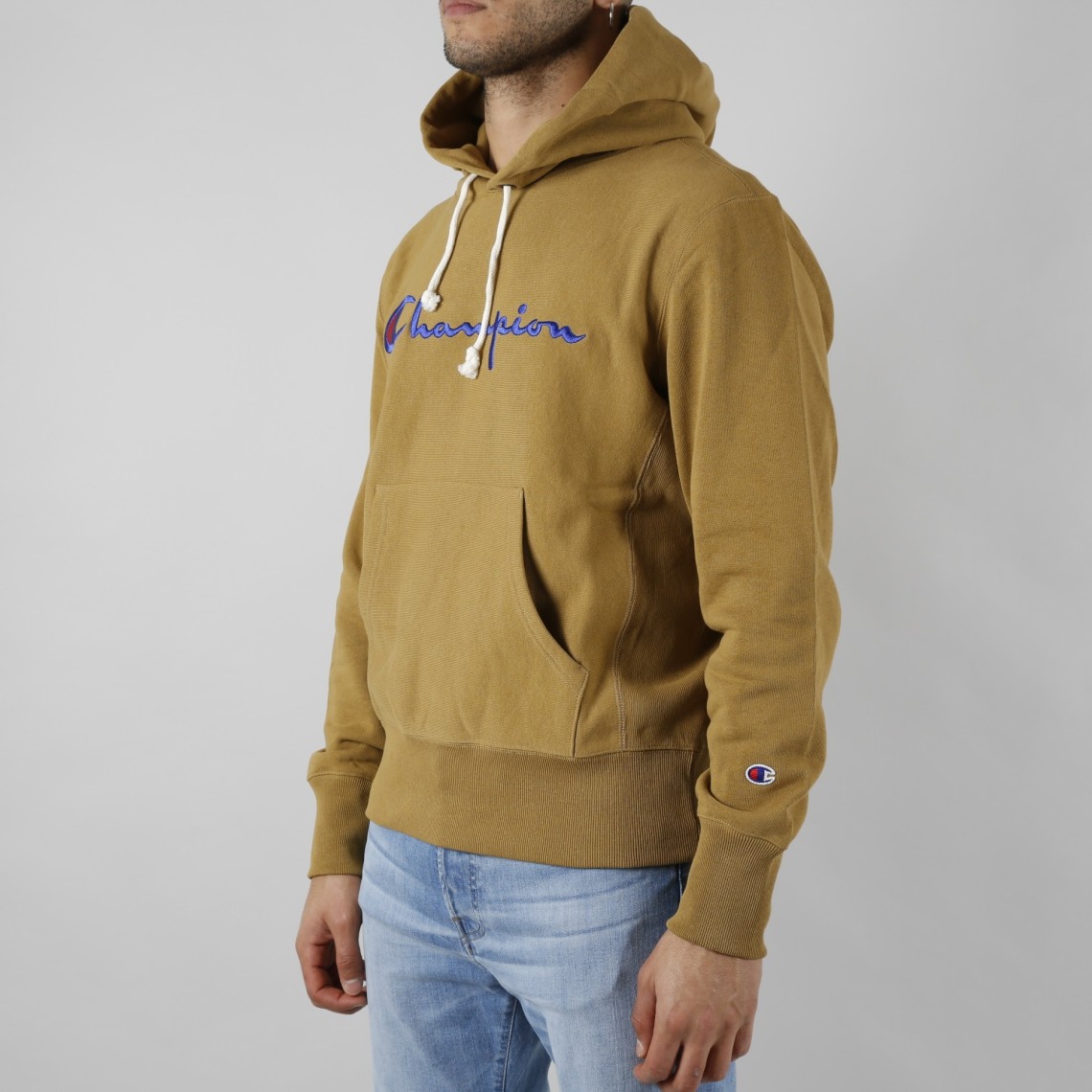 HOODED SWEATSHIRT