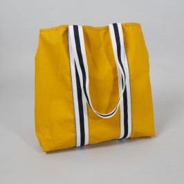 TRAVEL BEACH TOTE