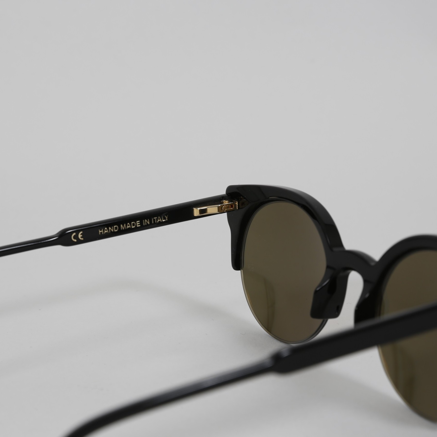 LUCIA BLACK 24K LUCIA BLACK 24K