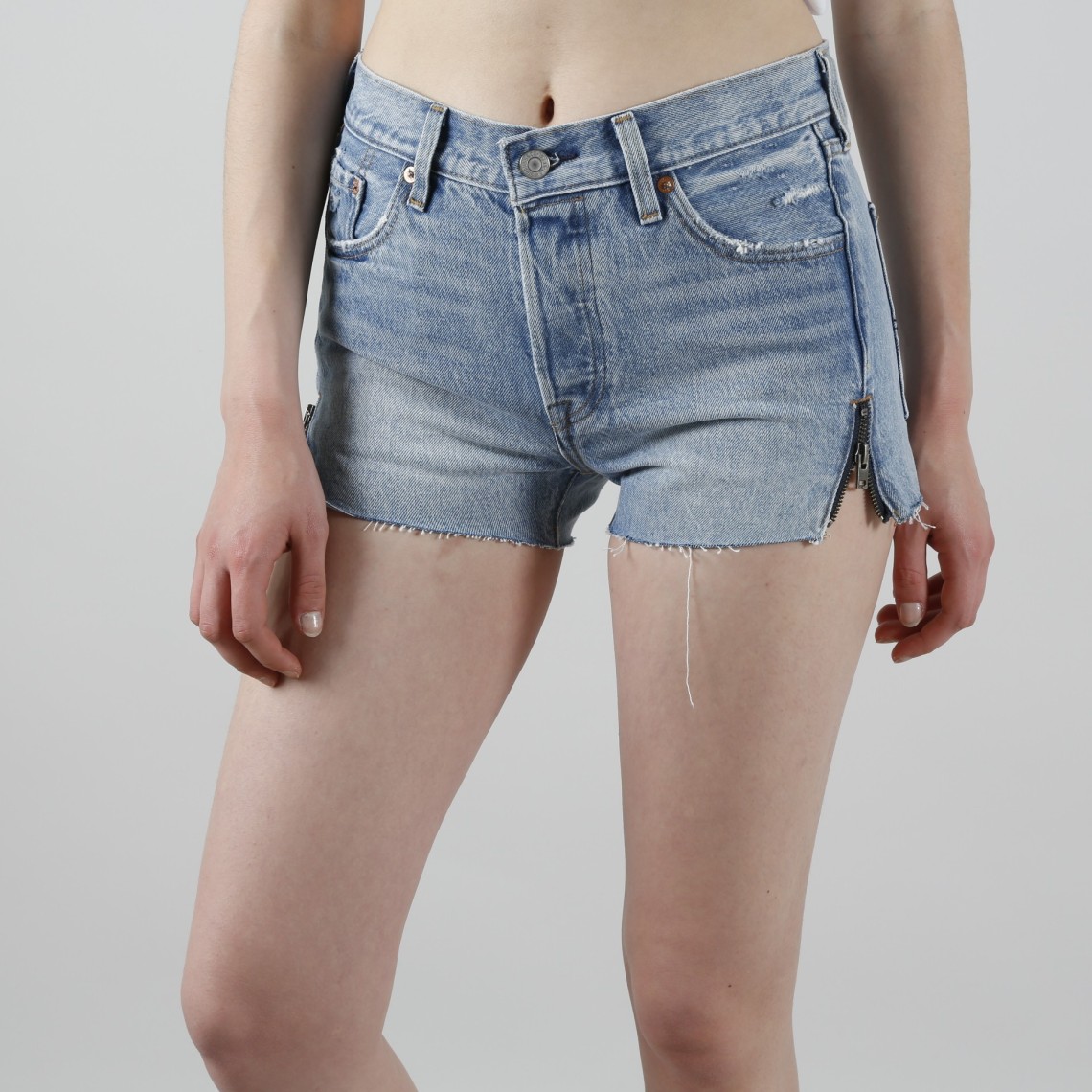 501 SHORT ALTERED ZIP MISTED INDIGO