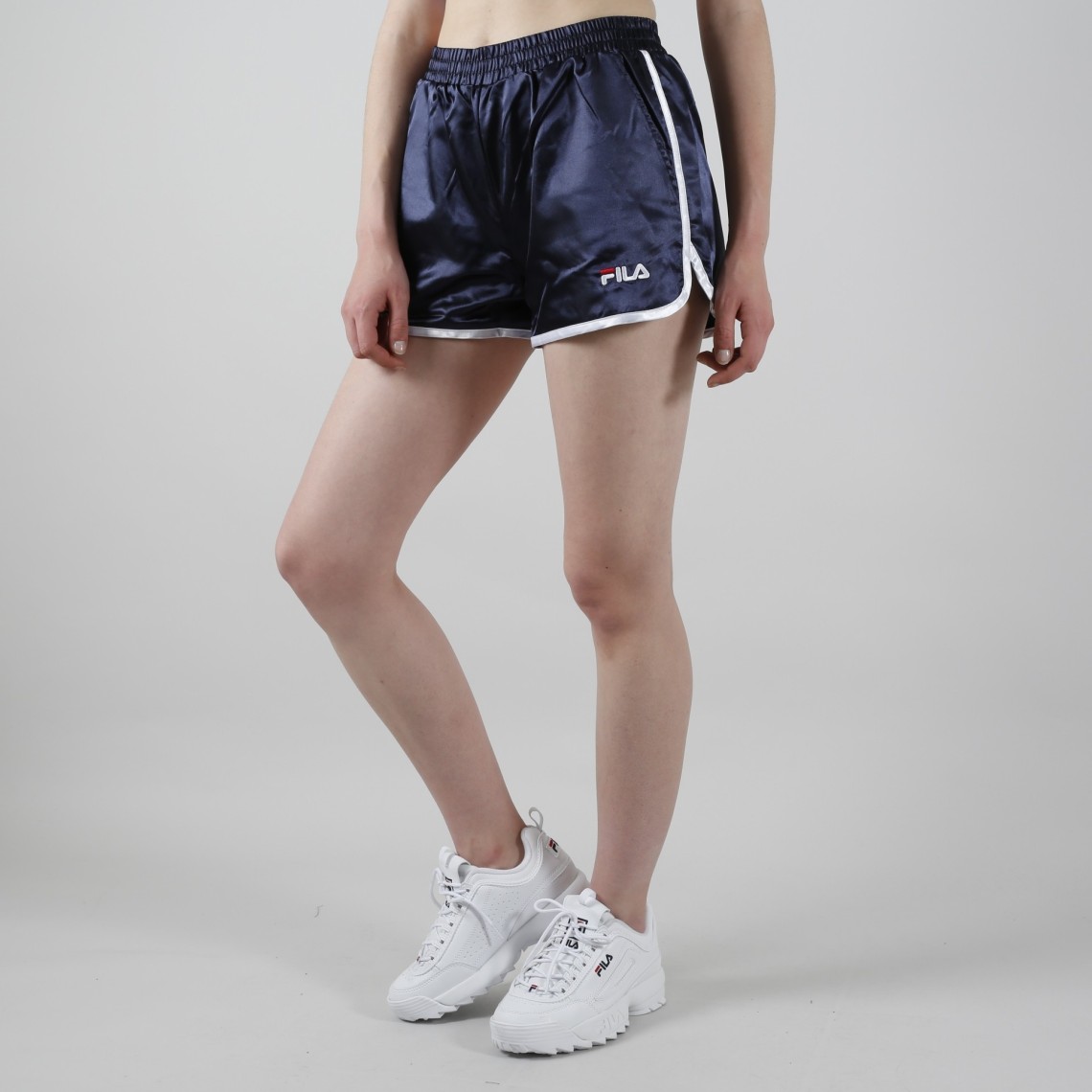 BLANCHE RETRO SHORT 684306 A47 SHORT Chez Vibe