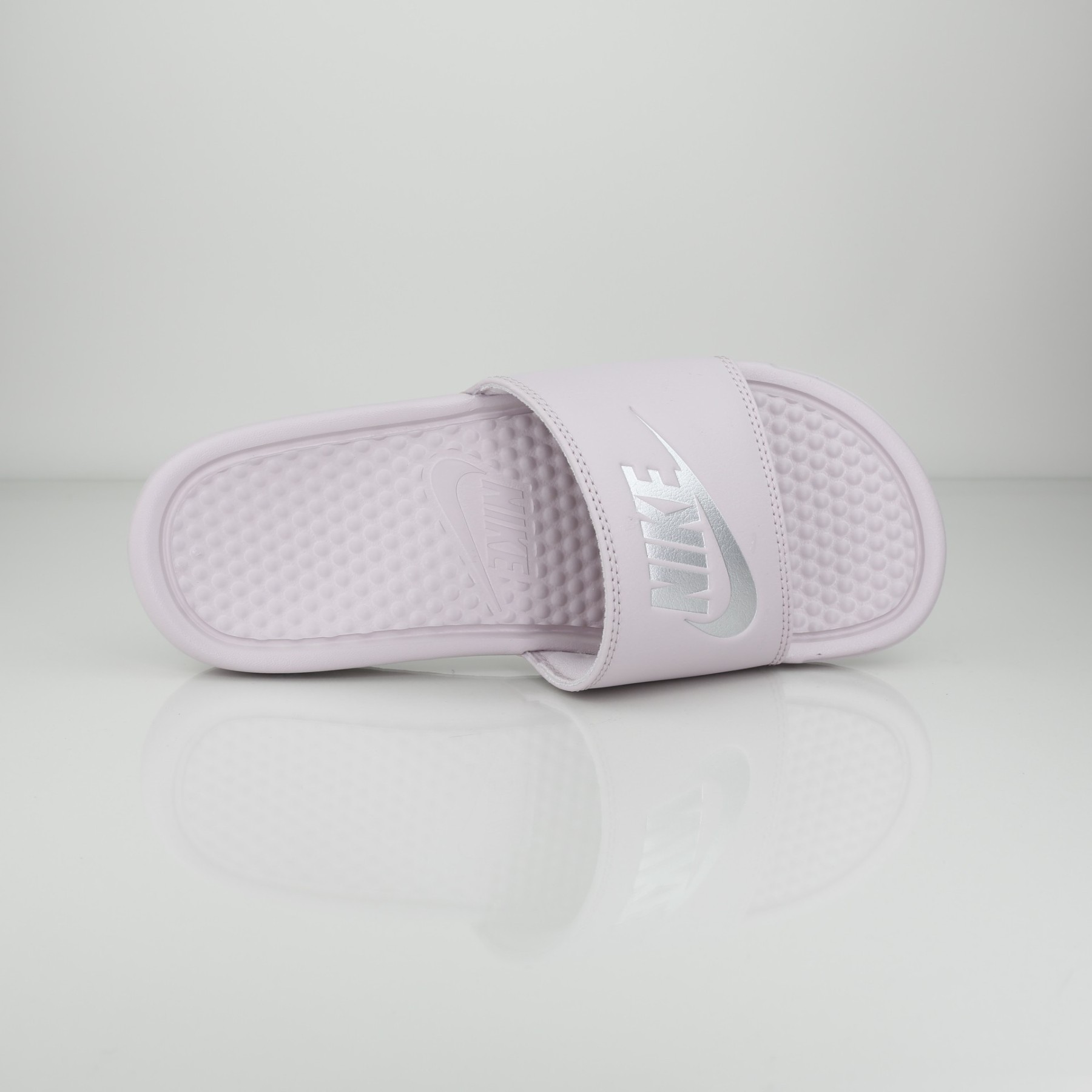 WMNS BENASSI JDI