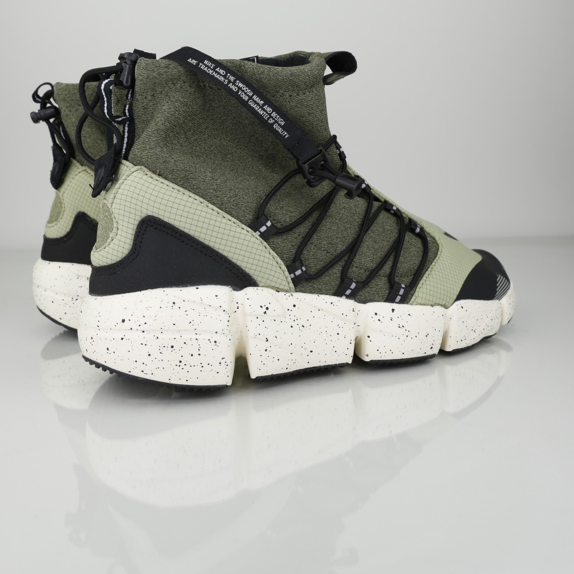 AIR FOOTSCAPE MID UTILITY DM