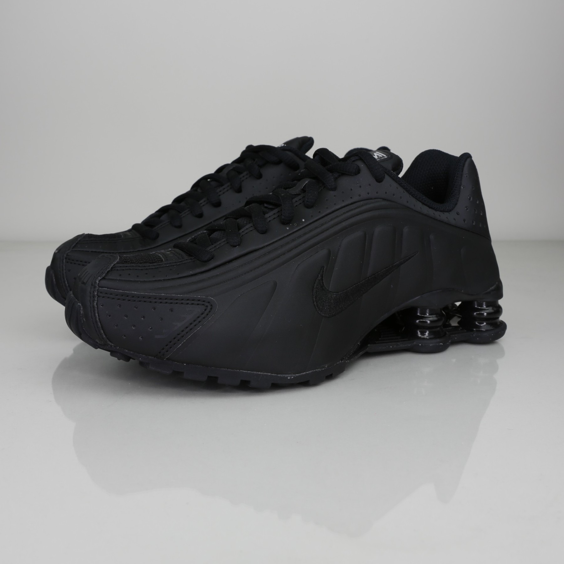 Nike NIKE SHOX R4 (GS) - - BQ4000-001 - RUNNING - Chez Vibe