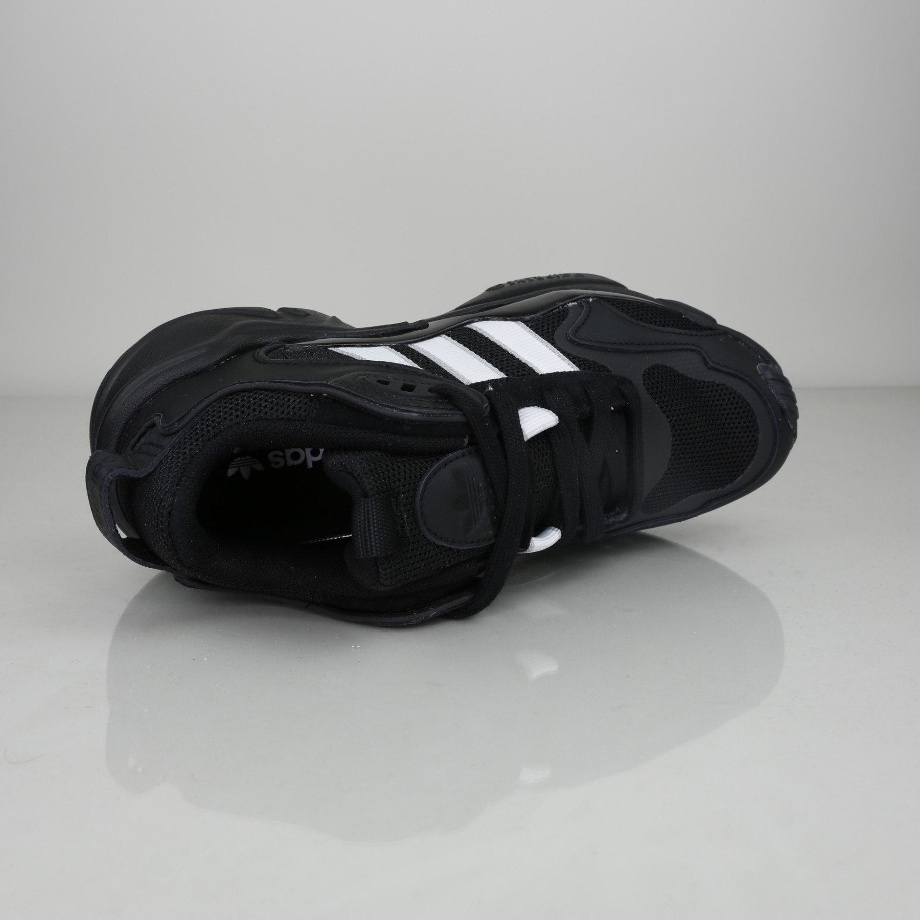 adidas MAGMUR RUNNER W EE5141 RUNNING Chez Vibe