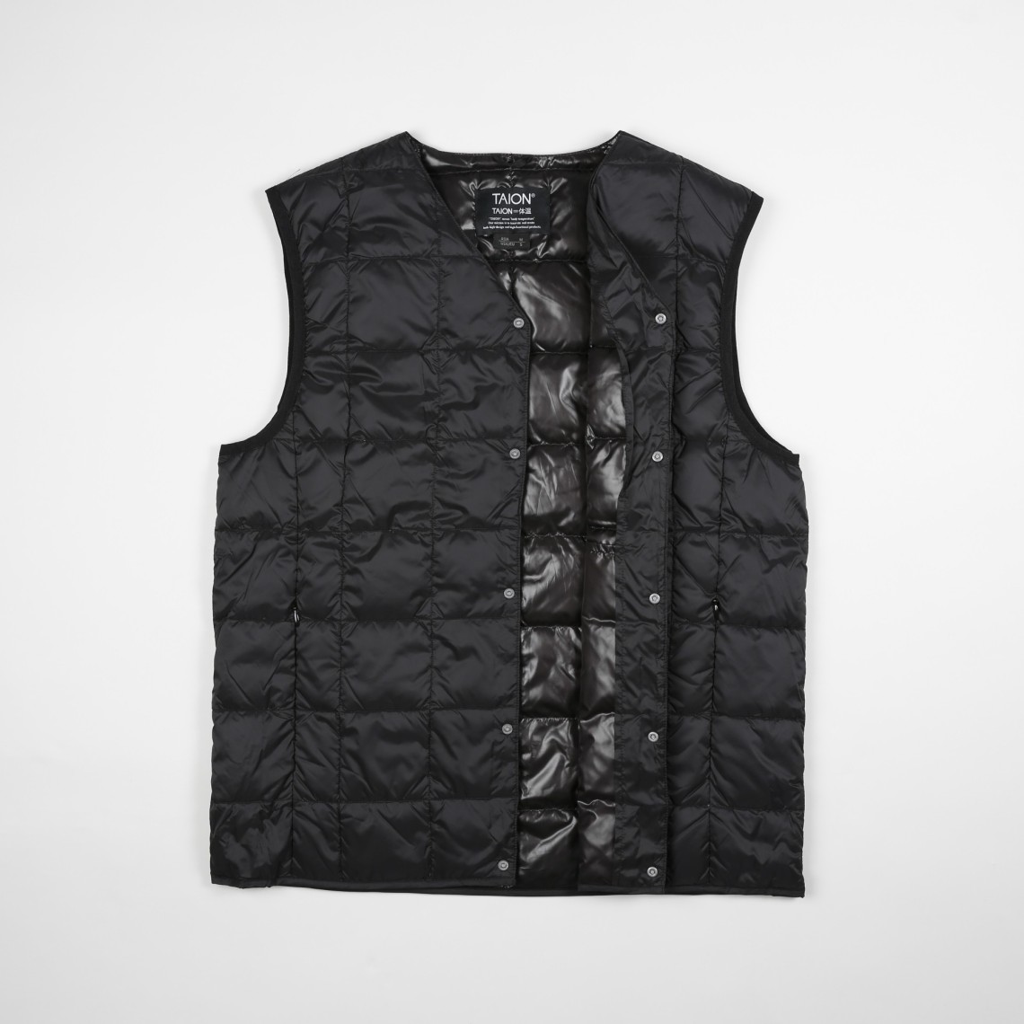 V NECK BUTTON DOWN VEST V NECK BUTTON DOWN VEST